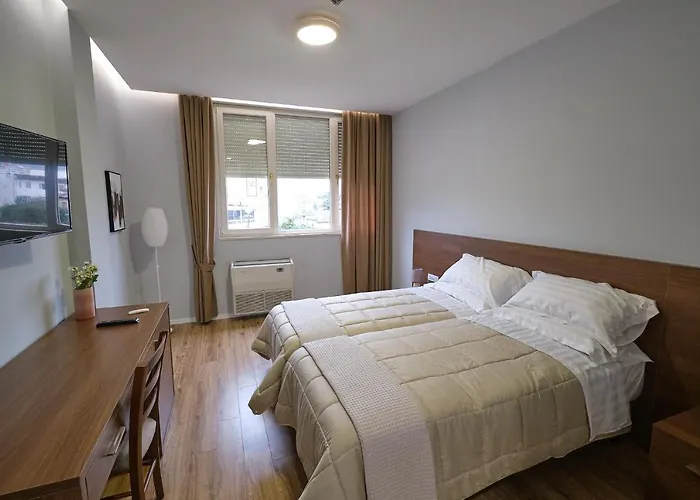 In Center Hotell