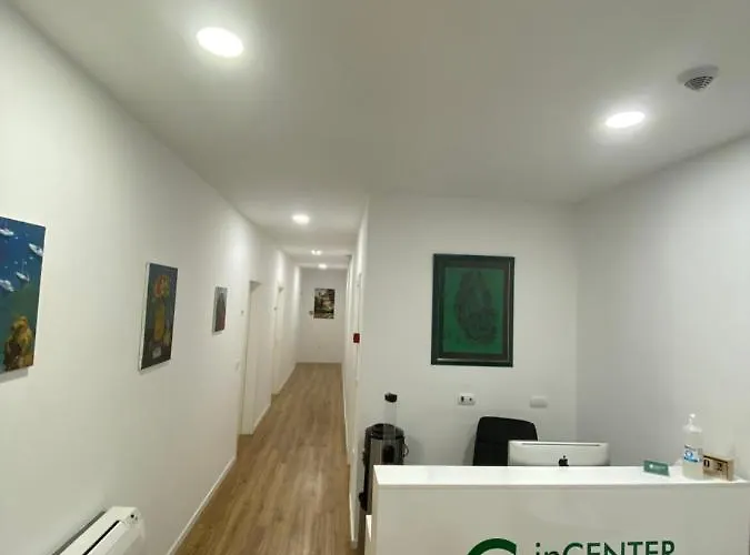 ホテル In Center ティラナ