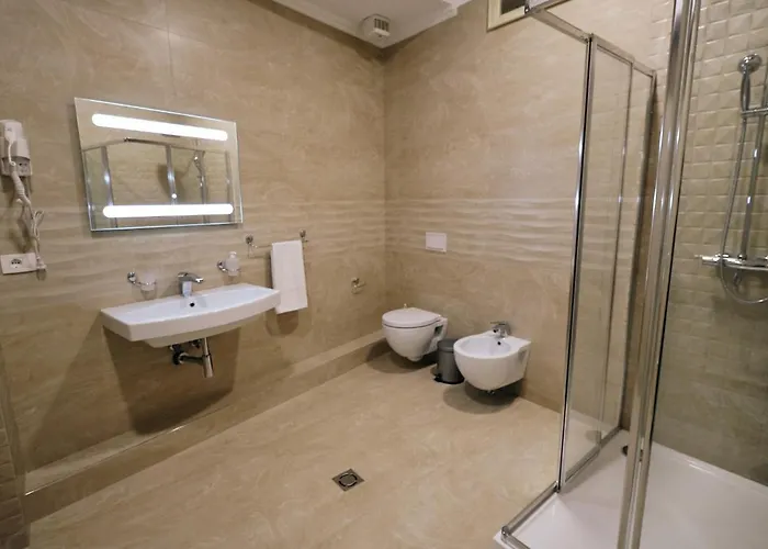 In Center ホテル 3*